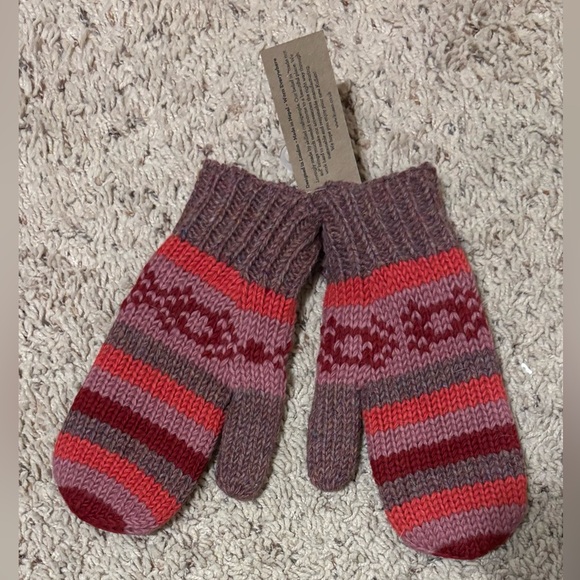NWT KuSan 100% Wool mittens OS - Picture 2 of 5